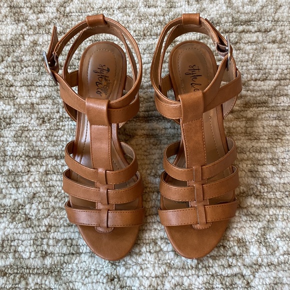 Style & Co wedge brown heels 🤎 - Picture 3 of 6